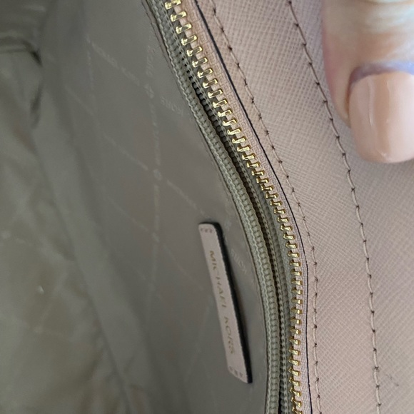 Michael Kors Selma Mini Purse - Picture 6 of 8